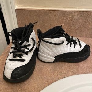 Jordan 12 Retro size 7C